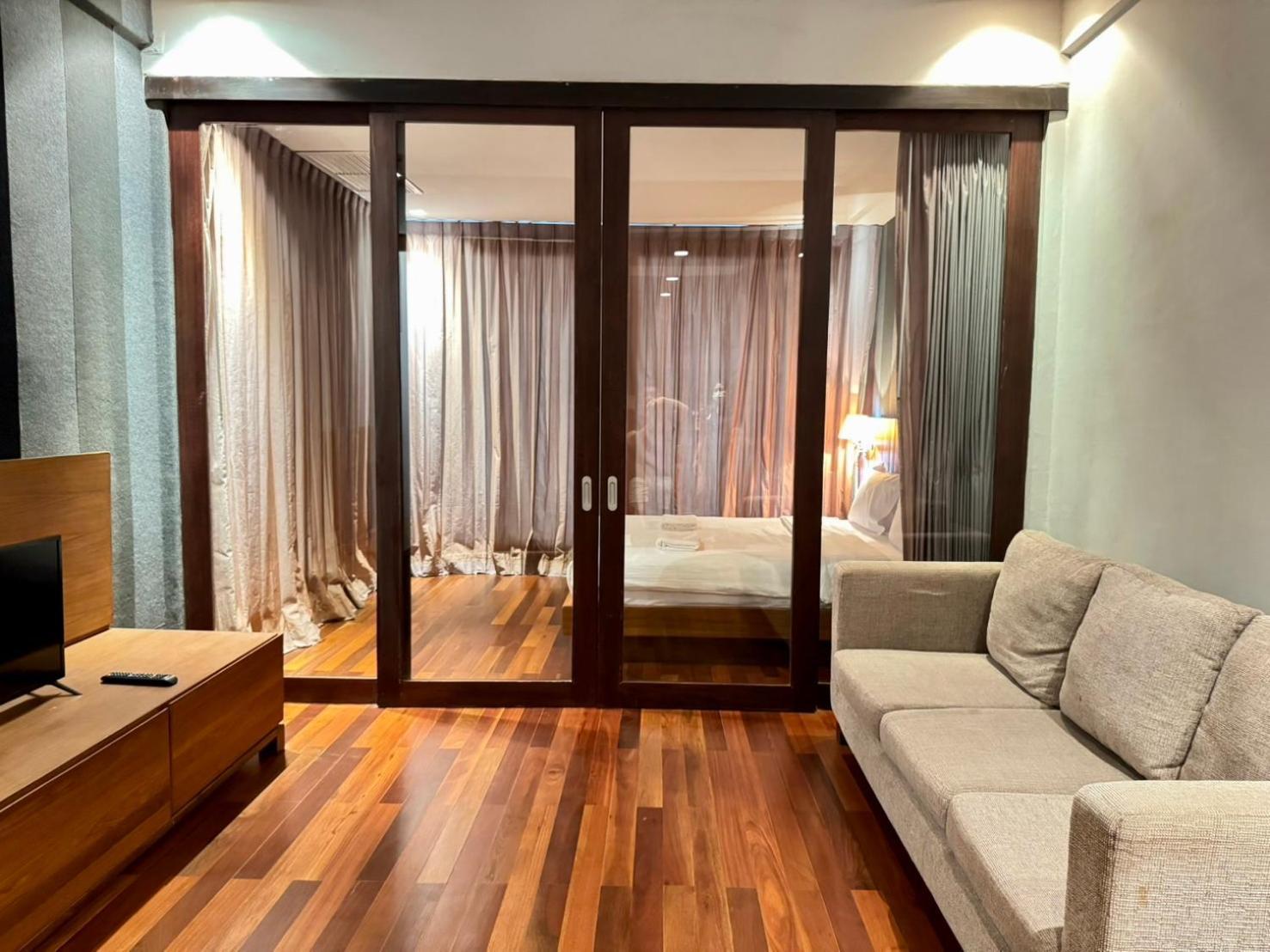 Wish Inn Silom - วิช อินน์ สีลม X Bangkok Eksteriør billede